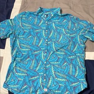 Slim fit, short sleeve button down